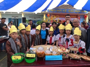 Hoạt động trải nghiệm chủ đề "Tết cổ truyền dân tộc"